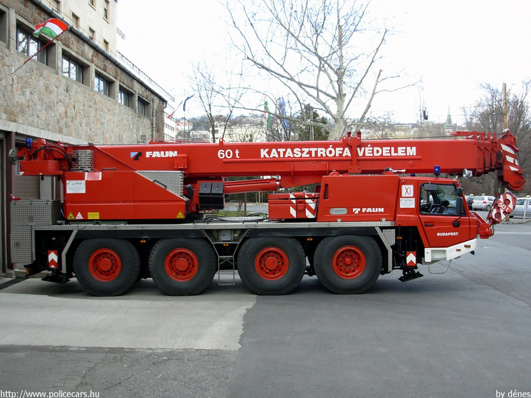 Faun ATF 60-4 Tadano, Budapest, Újbudai Tûzõrség, fotó: dénes
Keywords: tûzoltóautó tûzoltó HÖT tûzoltóság magyar Magyarország HPT-021 fire firetruck Hungary hungarian