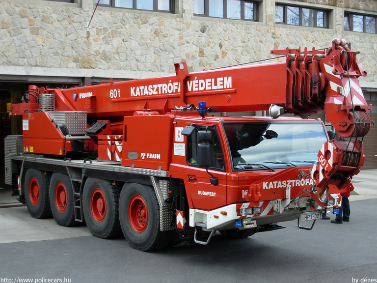 Faun ATF 60-4 Tadano, Budapest, Újbudai Tûzõrség, fotó: dénes
Keywords: tûzoltóautó tûzoltó HÖT tûzoltóság magyar Magyarország HPT-021 fire firetruck Hungary hungarian