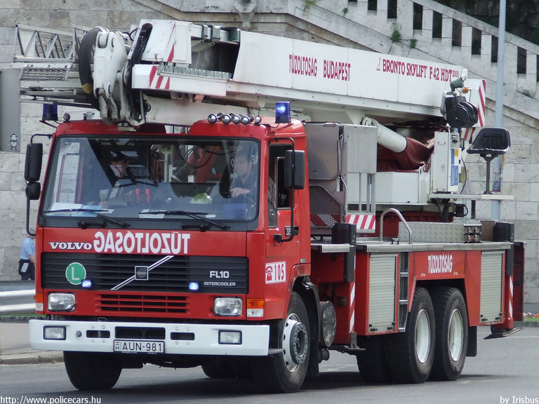 Volvo FL10 Bronto-Skylift F42 HDT, Fõvárosi Tûzoltóparancsnokság, fotó: Irisbus
Keywords: tûzoltóautó tûzoltó HÖT tûzoltóság magyar Magyarország AUN-981 fire firetruck Hungary hungarian