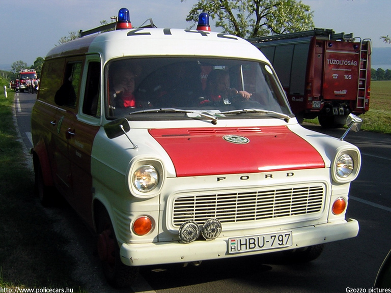 Ford Transit, Vörsi Önkéntes Tûzoltó Egyesület, fotó: Gzozzo pictures
Keywords: tûzoltóautó ÖTE tûzoltóság tûzoltó HBU-797 hungarian Hungary fire firetruck magyar Magyarország