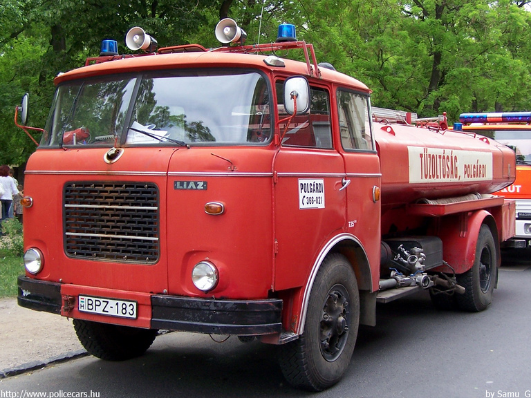 Liaz, Polgárdi Önkéntes Tûzoltó Egyesület, fotó: Samu_G
Keywords: tûzoltóautó ÖTE tûzoltóság tûzoltó BPZ-183 hungarian Hungary fire firetruck magyar Magyarország