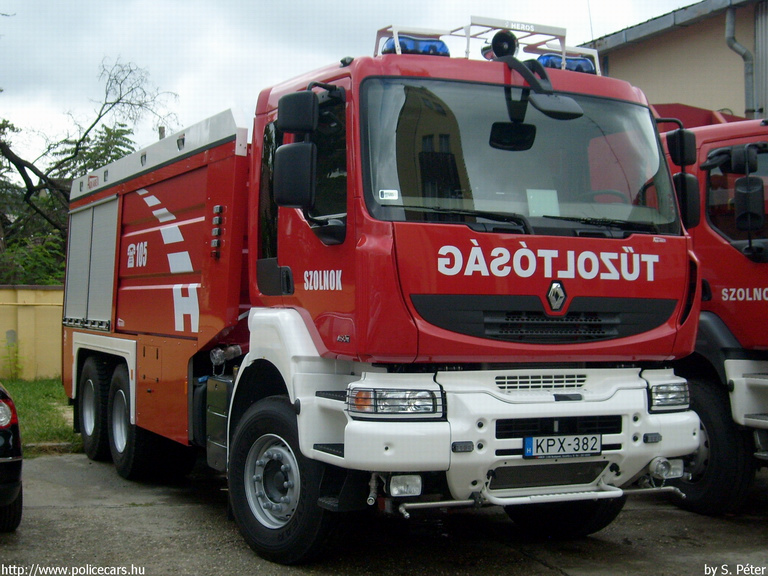 Renault Kerax 450.26 Heros Aquarex, Szolnoki Hivatásos Önkormányzati Tûzoltóság, fotó: S. Péter
Keywords: tûzoltóautó tûzoltó HÖT tûzoltóság magyar Magyarország KPX-382 fire firetruck Hungary hungarian