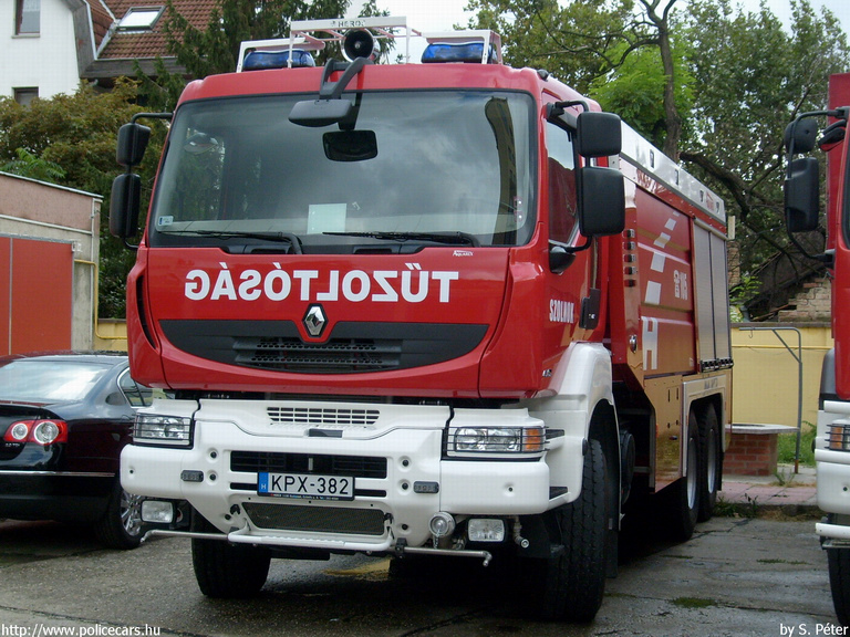 Renault Kerax 450.26 Heros Aquarex, Szolnoki Hivatásos Önkormányzati Tûzoltóság, fotó: S. Péter
Keywords: tûzoltóautó tûzoltó HÖT tûzoltóság magyar Magyarország KPX-382 fire firetruck Hungary hungarian