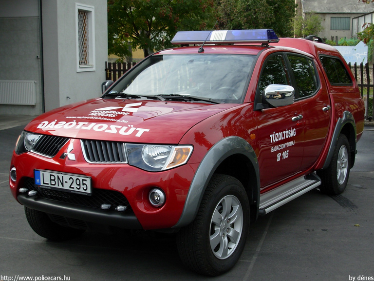 Mitsubishi L200, Badacsonytomaji Hivatásos Önkormányzati Tûzoltóság, fotó: dénes
Keywords: tûzoltóautó tûzoltó HÖT tûzoltóság magyar Magyarország LBN-295 fire firetruck Hungary hungarian