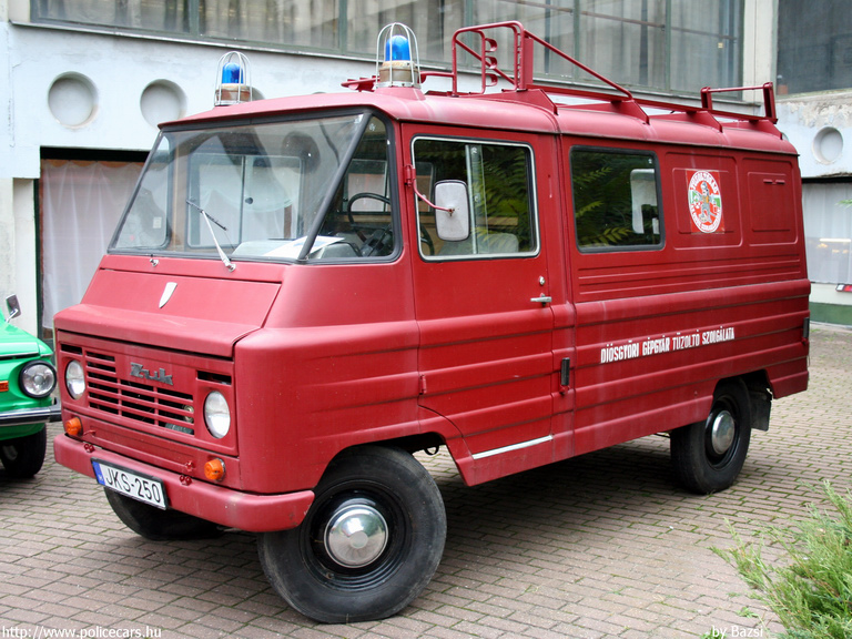 Zuk, Diósgyõri Gépgyár Tûzoltó Szolgálata, fotó: Bazsi
Keywords: tûzoltóautó tûzoltó létesítményi tûzoltóság