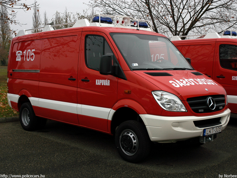Mercedes-Benz Sprinter II 518 CDI 4x4 HEROS MINI RESCUE, fotó: Norbee
Keywords: tûzoltóautó tûzoltó HÖT tûzoltóság magyar Magyarország LKT-305 fire firetruck Hungary hungarian