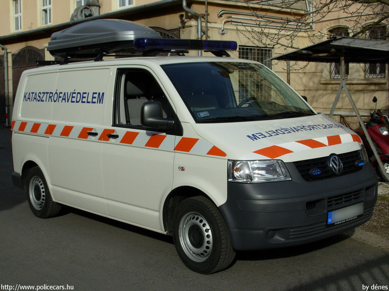 VW Transporter T5, Vas Megyei Katasztrófavédelmi Igazgatóság, fotó: dénes
Keywords: tûzoltóautó katasztrófavédelem magyar Magyarország