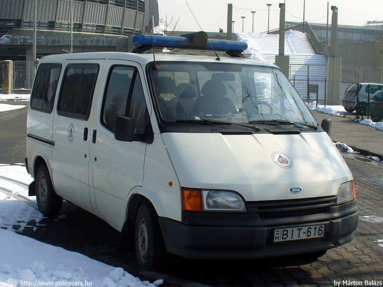 Ford Transit, Tolna Megyei Katasztrófavédelmi Igazgatóság, fotó: Márton Balázs
Keywords: tûzoltóautó katasztrófavédelem magyar Magyarország BIT-616