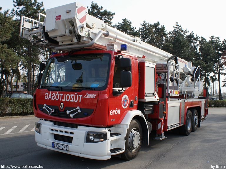 Renault Premium 410 Bronto Skylift F 42 RLX, Gyõri Hivatásos Önkormányzati Tûzoltóság, fotó: Rolex
Keywords: tûzoltóautó tûzoltó HÖT tûzoltóság magyar Magyarország LCF-372 fire firetruck Hungary hungarian