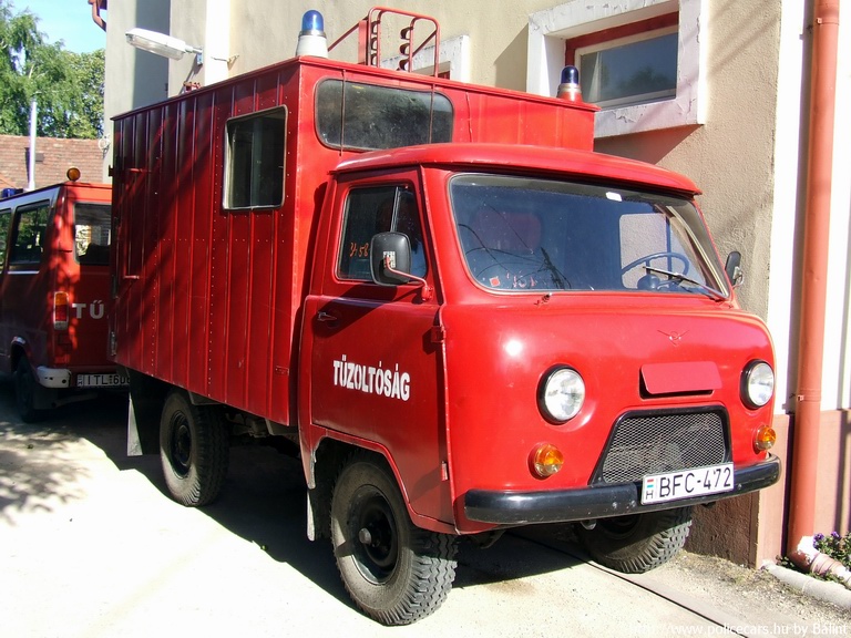 UAZ, Pomázi Önkéntes Tûzoltóság, fotó: Bálint
Keywords: tûzoltóautó tûzoltó ÖT tûzoltóság magyar Magyarország BFC-472 fire firetruck Hungary hungarian