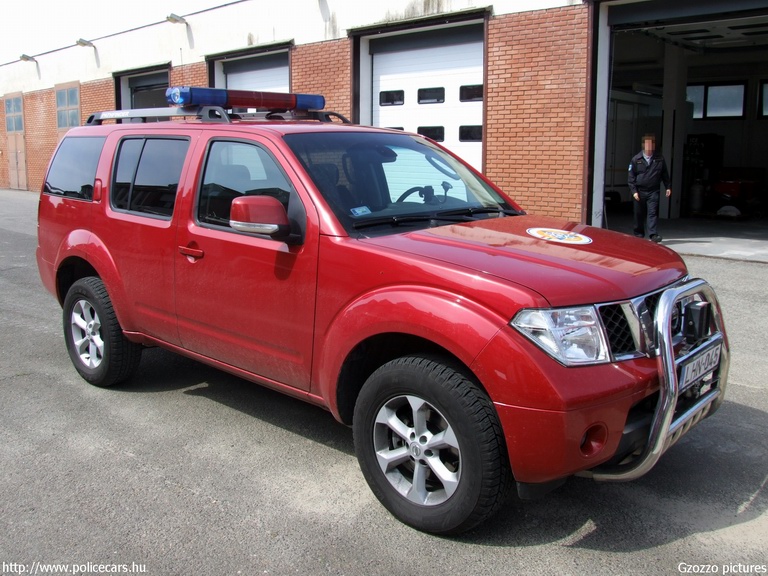 Nissan Pathfinder, Paksi Atomerõmû Rt., nukleáris balesetelhárítás, fotó: Gzozzo pictures
Keywords: tûzoltóautó tûzoltó létesítményi tûzoltóság