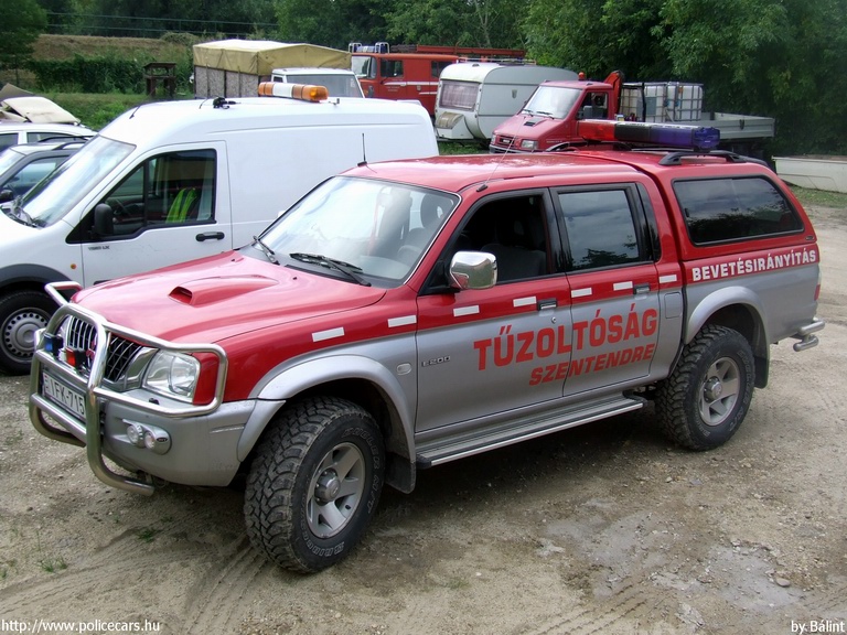 Mitsubishi L200, Szentendrei Hivatásos Önkormányzati Tûzoltóság, fotó: Bálint
Keywords: tûzoltóautó tûzoltó HÖT ÖT tûzoltóság magyar Magyarország IFK-715 fire firetruck Hungary hungarian