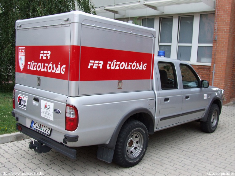 Ford Ranger, [url=http://www.fer.hu/]FER Tûzoltóság[/url], Százhalombatta, fotó: Gzozzo pictures
Keywords: tûzoltóautó tûzoltó létesítményi tûzoltóság KJA-122