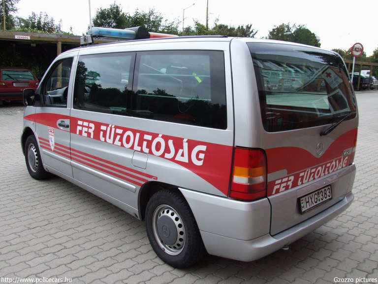 Mercedes Vito, [url=http://www.fer.hu/]FER Tûzoltóság[/url], Százhalombatta, fotó: Gzozzo pictures
Keywords: tûzoltóautó tûzoltó létesítményi tûzoltóság HXG-383 
