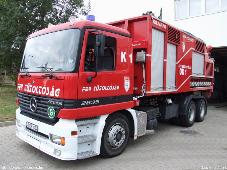Mercedes Actros 2635, [url=http://www.fer.hu/]FER Tûzoltóság[/url], Százhalombatta, fotó: Gzozzo pictures
Keywords: tûzoltóautó tûzoltó létesítményi tûzoltóság HDR-862