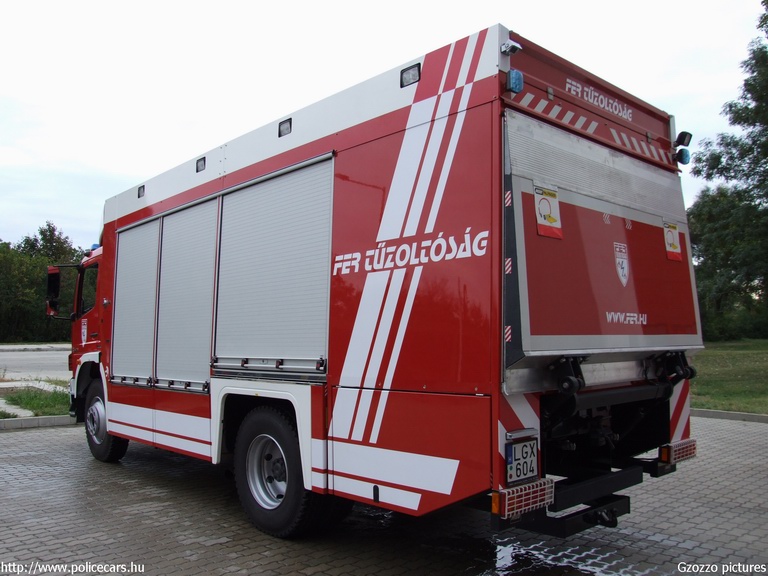 Mercedes Atego 1529, [url=http://www.fer.hu/]FER Tûzoltóság[/url], Százhalombatta, fotó: Gzozzo pictures
Keywords: tûzoltóautó tûzoltó létesítményi tûzoltóság LGX-604