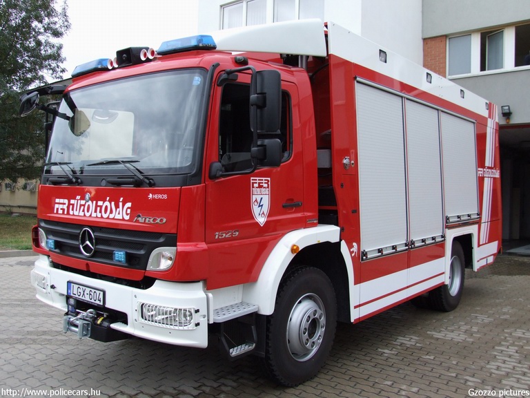 Mercedes Atego 1529, [url=http://www.fer.hu/]FER Tûzoltóság[/url], Százhalombatta, fotó: Gzozzo pictures
Keywords: tûzoltóautó tûzoltó létesítményi tûzoltóság LGX-604