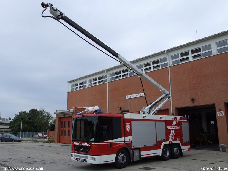 Mercedes Econic 2633 Rosenbauer ULF 4000/1500/1500 HRET, [url=http://www.fer.hu/]FER Tûzoltóság[/url], Százhalombatta, fotó: Gzozzo pictures
Keywords: tûzoltóautó tûzoltó létesítményi tûzoltóság LMG-398