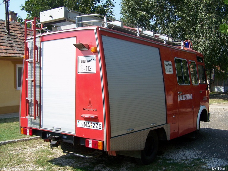 Magirus Deutz 90 M, Rákóczifalvai Önkéntes Tûzoltó Egyesület, fotó: Tonsil
Keywords: tûzoltóautó ÖTE tûzoltóság tûzoltó HNA-276 hungarian Hungary fire firetruck magyar Magyarország