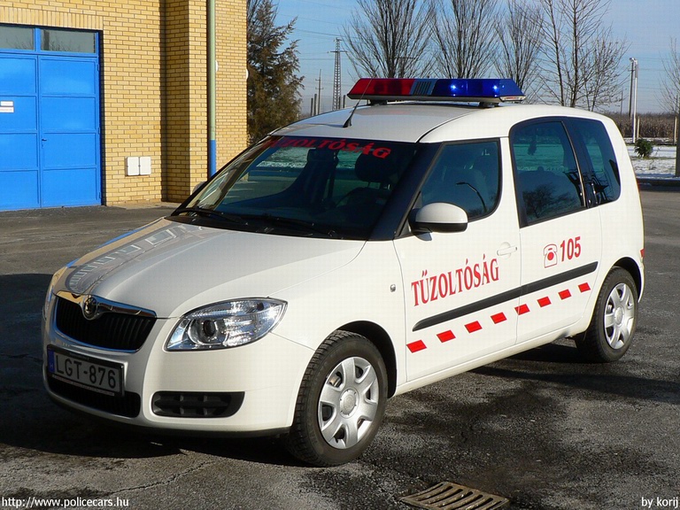 Skoda Roomster, Kisvárdai Hivatásos Önkormányzati Tûzoltóság, fotó: korij
Keywords: tûzoltóautó tûzoltó HÖT tûzoltóság magyar Magyarország LGT-876 fire firetruck Hungary hungarian