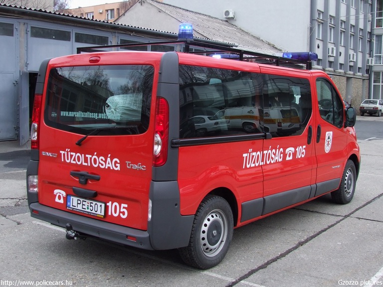 Renault Trafic, Marcali Hivatásos Önkormányzati Tûzoltóság, fotó: Gzozzo pictures
Keywords: tûzoltó tûzoltóautó tûzoltóság Magyarország magyar HÖT LPE-501 fire firetruck Hungary hungarian