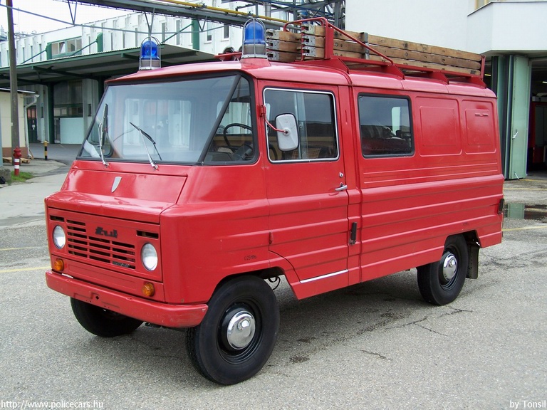 Zuk, Teva Gyógyszergyár Zrt., Debrecen, fotó: Tonsil
Keywords: tûzoltó tûzoltóautó létesítményi tûzoltóság Magyarország magyar