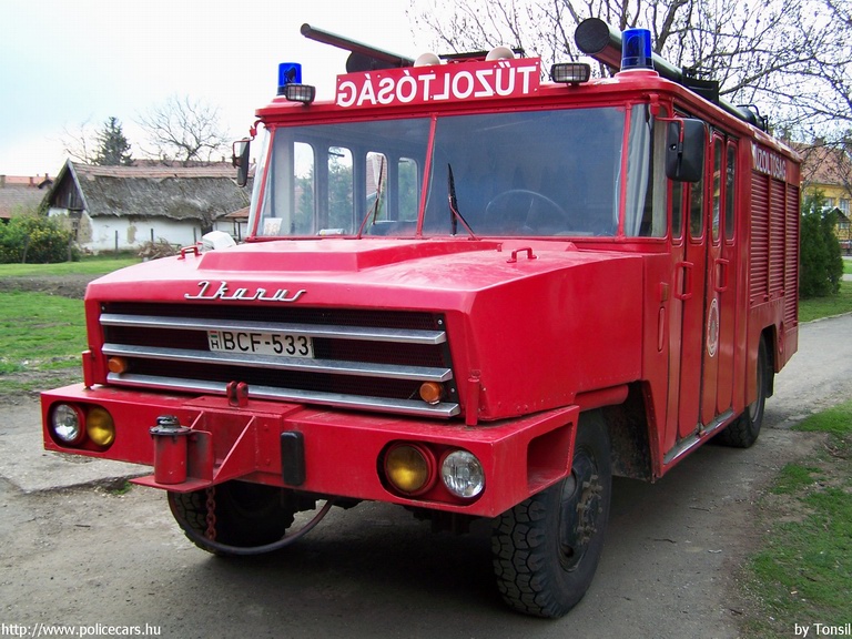 Ikarus 526, Biharnagybajomi Önkéntes Tûzoltó Egyesület, fotó: Tonsil
Keywords: tûzoltó tûzoltóautó tûzoltóság Magyarország magyar ÖTE BCF-533 hungarian Hungary fire firetruck