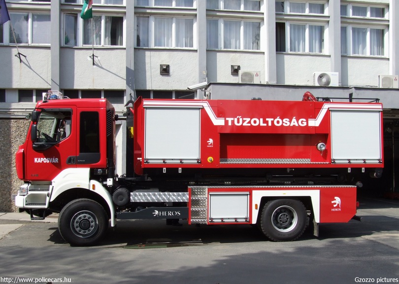 Renault Kerax 430, Kaposvári Hivatásos Önkormányzati Tûzoltóság, fotó: Gzozzo pictures
Keywords: tûzoltóautó tûzoltó HÖT tûzoltóság magyar Magyarország LRH-451 fire firetruck Hungary hungarian