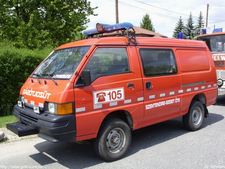 Mitsubishi L300, Szentendrei-sziget Önkéntes Tûzoltó Egyesület, fotó: Tonycars
Keywords: tûzoltóautó tûzoltó ÖTE tûzoltóság magyar Magyarország HAJ-240 hungarian Hungary fire firetruck