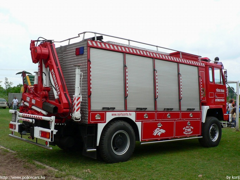 Csepel D744, Hivatásos Önkormányzati Tûzoltóság Nyíregyháza, fotó: korij
Keywords: tûzoltóautó tûzoltó HÖT tûzoltóság magyar Magyarország AYA-728 fire firetruck Hungary hungarian