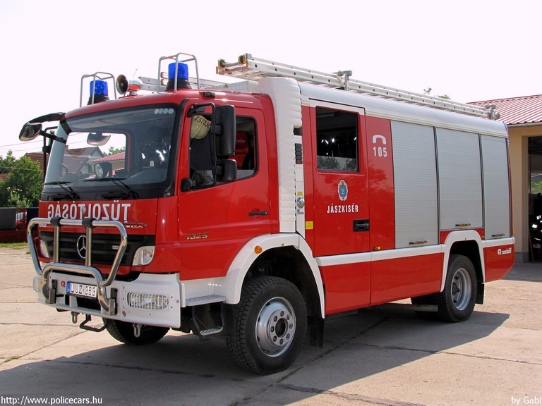 Mercedes-Benz Atego 1529, Jászkiséri Önkéntes Tûzoltóság, fotó: Gabi
Keywords: tûzoltóautó tûzoltó ÖT tûzoltóság magyar Magyarország LJZ-363 fire firetruck Hungary hungarian