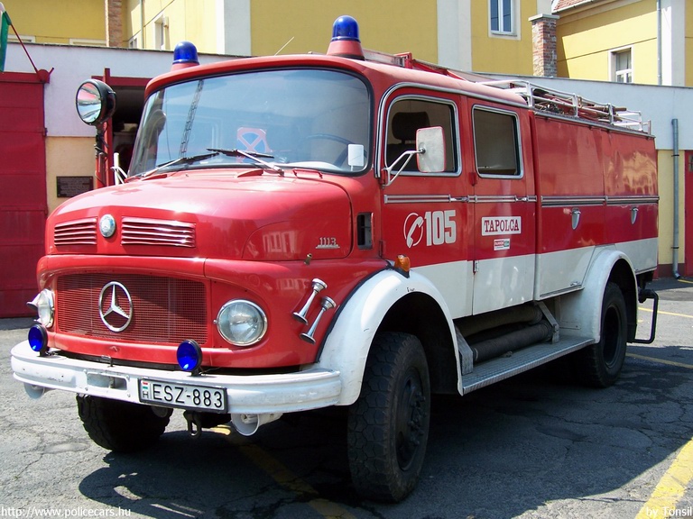 Mercedes-Benz 1113, Tapolcai Önkéntes Tûzoltóság, fotó: Tonsil
Keywords: tûzoltóautó tûzoltó ÖT tûzoltóság magyar Magyarország ESZ-883 fire firetruck Hungary hungarian