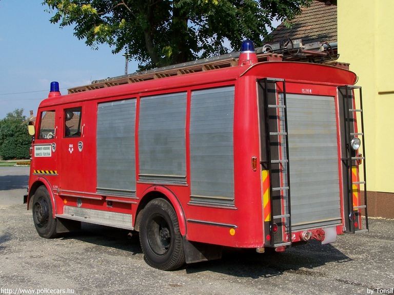 DAF A1300, Rábakecöli Önkéntes Tûzoltó Egyesület, fotó: Tonsil
Keywords: tûzoltóautó tûzoltó ÖTE tûzoltóság magyar Magyarország hungarian Hungary fire firetruck