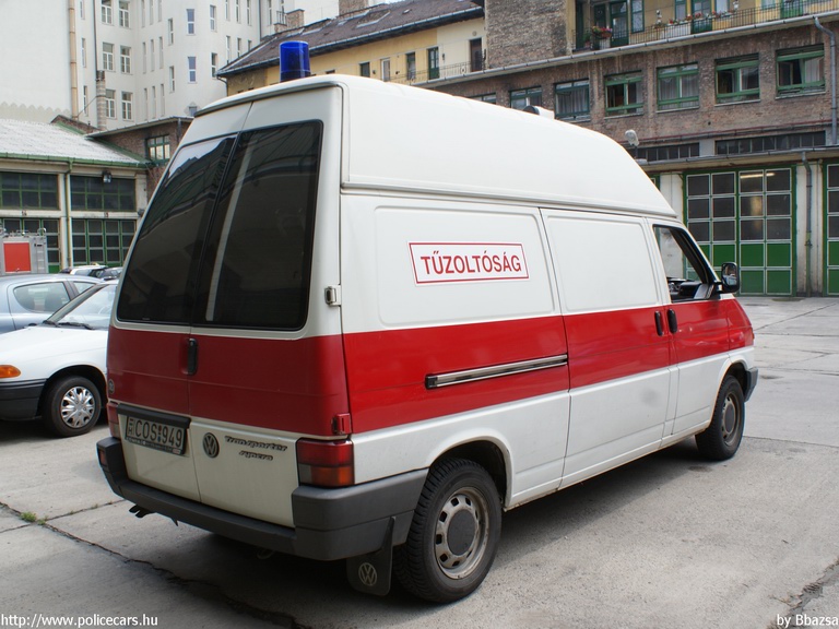 Volkswagen Transporter T4 Syncro, Budapest, Fõvárosi Tûzoltóparancsnokság, fotó: Bbazsa
Keywords: tûzoltóautó tûzoltó HÖT tûzoltóság magyar Magyarország COS-949 fire firetruck Hungary hungarian