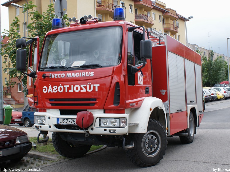 IVECO - Magirus 100E21, Budapest, Fõvárosi Tûzoltóparancsnokság, fotó: Bbazsa
Keywords: tûzoltóautó tûzoltó HÖT tûzoltóság magyar Magyarország JSZ-751 fire firetruck Hungary hungarian