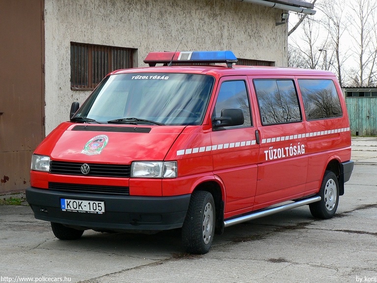 Volkswagen Transporter T4, Nyíregyházi Hivatásos Önkormányzati Tûzoltóság, fotó: korij
Keywords: tûzoltóautó tûzoltó HÖT tûzoltóság magyar Magyarország KOK-105 fire firetruck Hungary hungarian