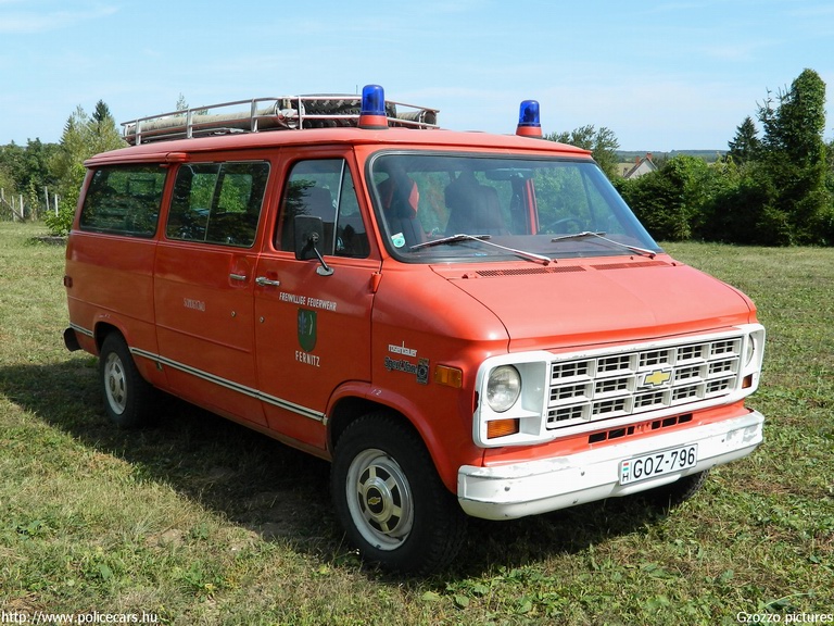 Chevrolet Sport Van,  Somogyjád Község Tûzoltó Egyesülete, fotó: Gzozzo pictures
Keywords: tûzoltó tûzoltóság tûzoltóautó ÖTE magyar Magyarország GOZ-796 hungarian Hungary fire firetruck