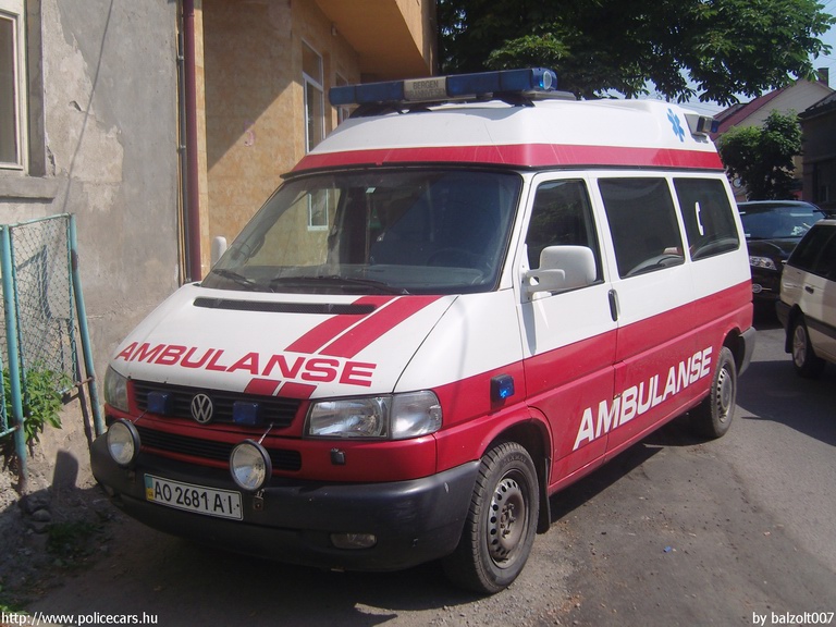 Volkswagen Transporter T4, fotó: balzolt007
Keywords: ukrán Ukrajna mentő mentőautó ambulance Ukraine ukrainian