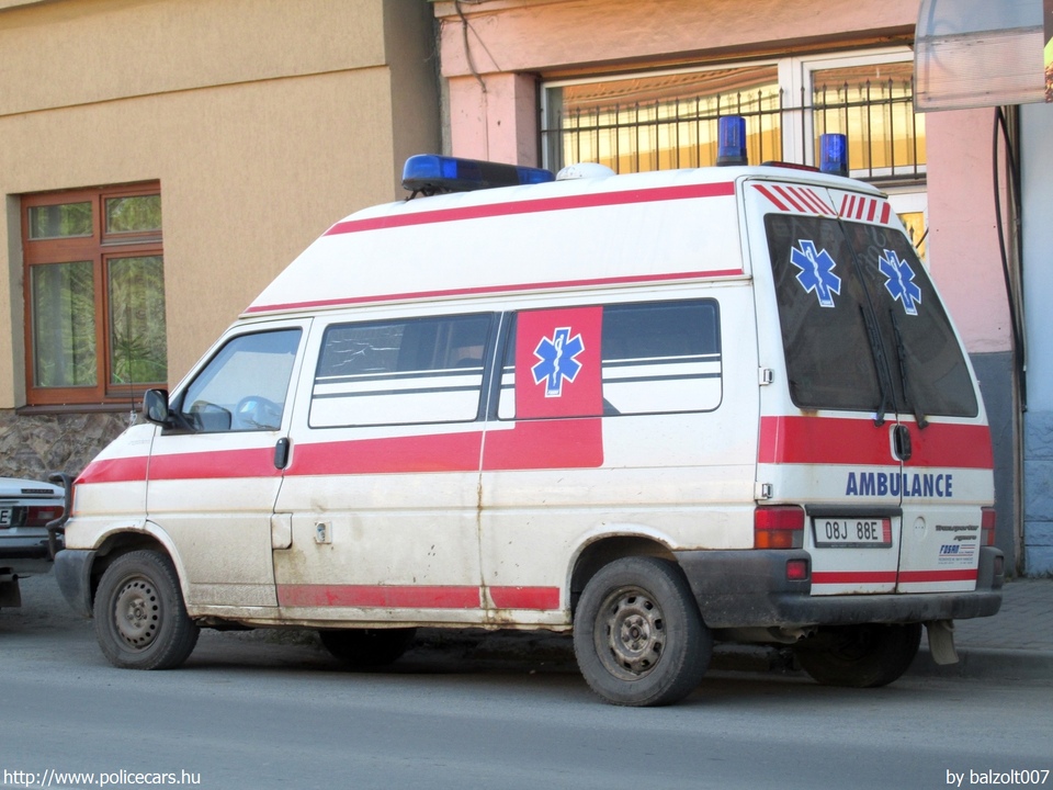 Volkswagen Transporter T4 Syncro, fotó: balzolt007
Keywords: ukrán Ukrajna mentő mentőautó ambulance Ukraine ukrainian