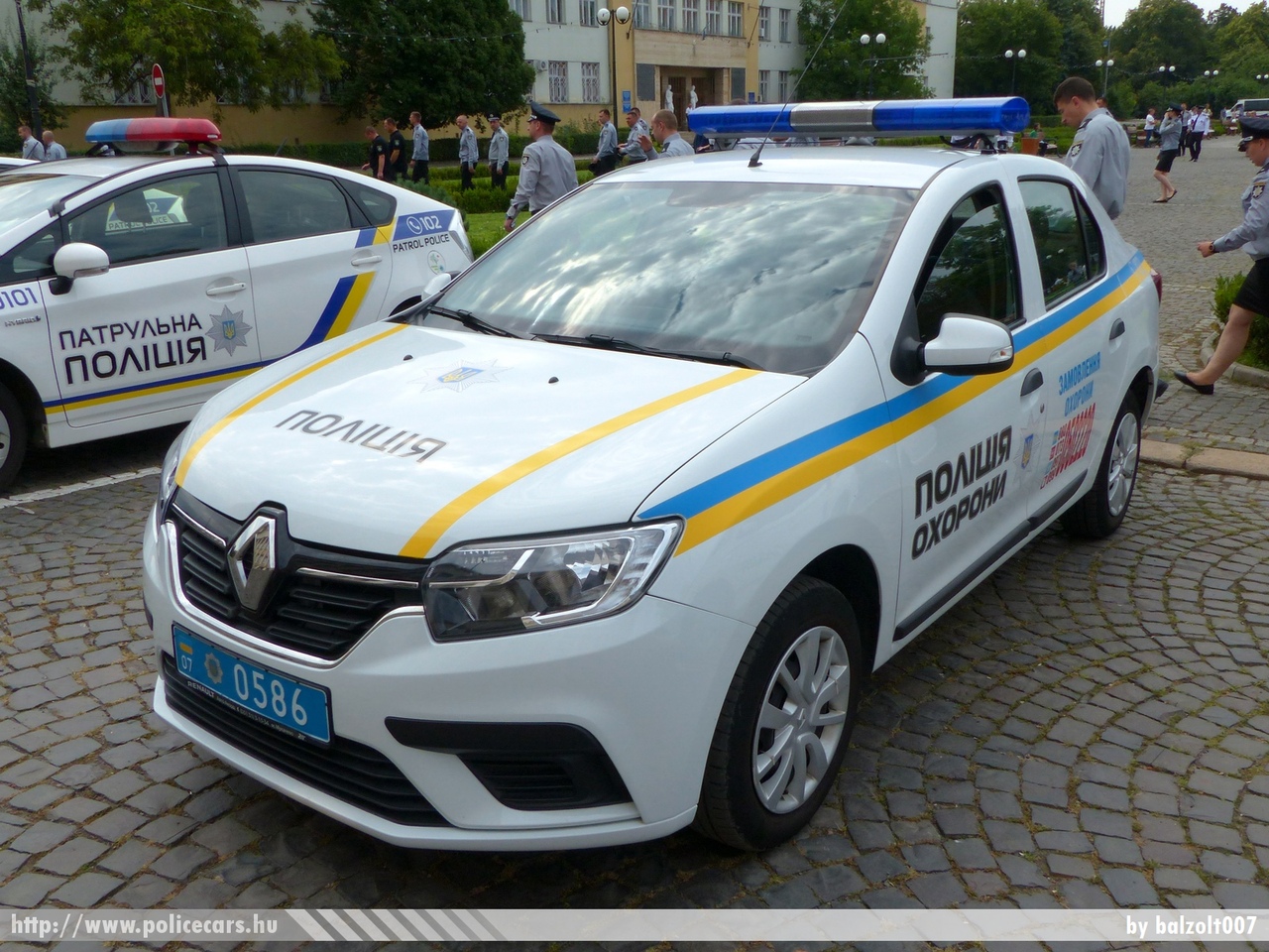 Renault Logan, fotó: balzolt007
Keywords: ukrán Ukrajna rendőr rendőrautó rendőrség ukrainian Ukraine police policecar