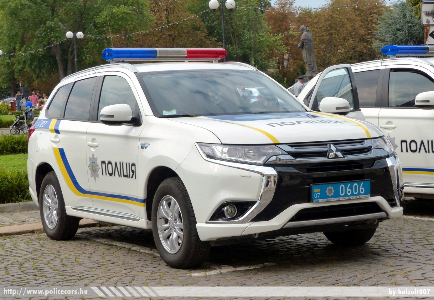 Mitsubishi Outlander PHEV, fotó: balzolt007
Keywords: ukrán Ukrajna rendőr rendőrautó rendőrség Ukraine ukrainian police policecar