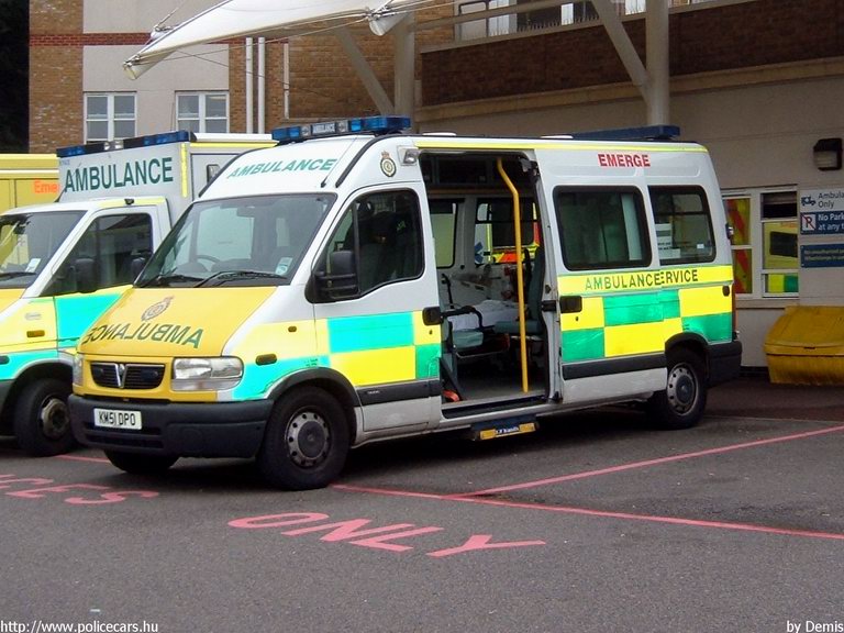 Vauxhall Movano, fotó: Demis
Keywords: angol anglia egyesült királyság mentő mentőautó