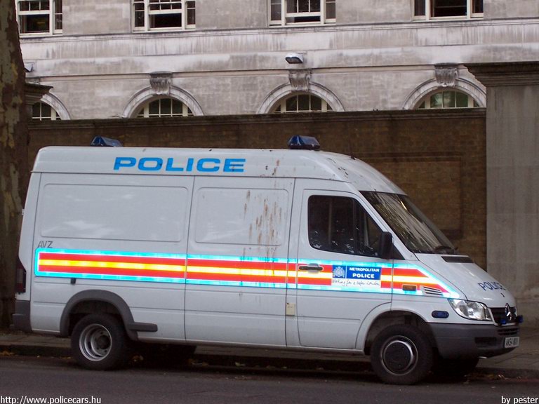 Mercedes Sprinter, fotó: pester
Keywords: angol anglia egyesült királyság rendőr rendőrautó rendőrség