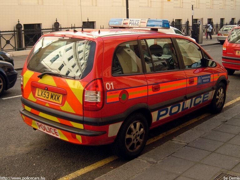 Vauxhall Zafira, fotó: Demis
Keywords: angol anglia egyesült királyság rendőr rendőrautó rendőrség