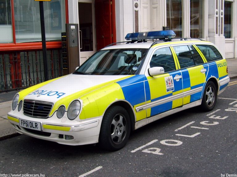 Mercedes E, fotó: Demis
Keywords: angol anglia egyesült királyság rendőr rendőrautó rendőrség