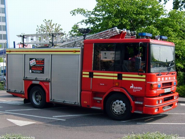 Dennis, fotó: Demis
Keywords: angol anglia egyesült királyság tûzoltó tûzoltóautó tûzoltóság