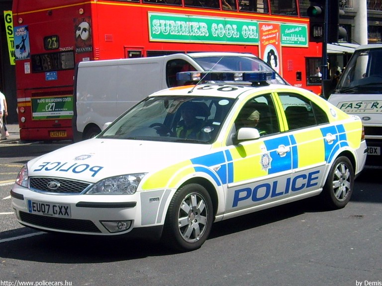 Ford Mondeo, fotó: Demis
Keywords: angol anglia egyesült királyság rendőr rendőrautó rendőrség