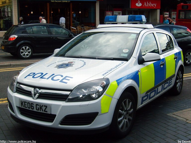 Vauxhall Astra, fotó: Demis
Keywords: angol anglia egyesült királyság rendőr rendőrautó rendőrség