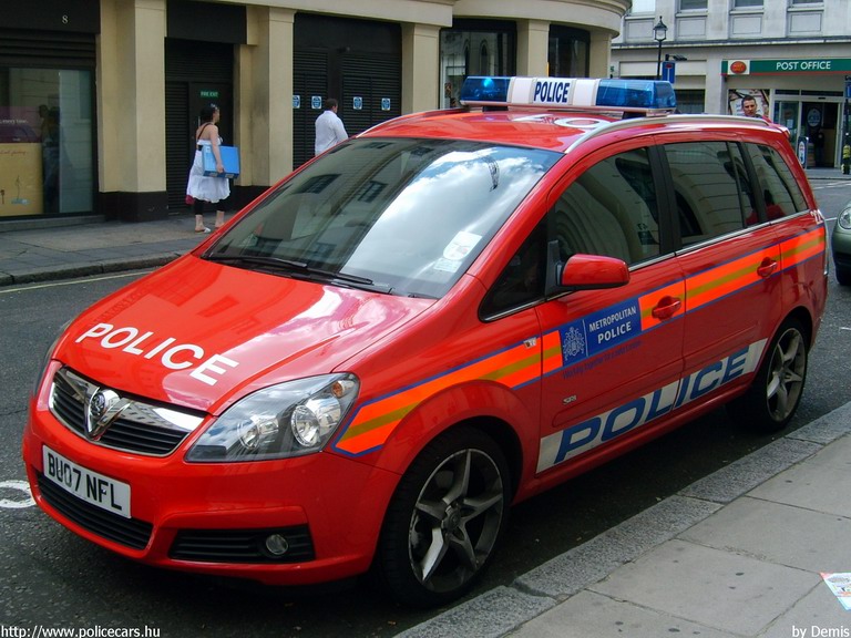 Vauxhall Zafira, fotó: Demis
Keywords: angol anglia egyesült királyság rendőr rendőrautó rendőrség