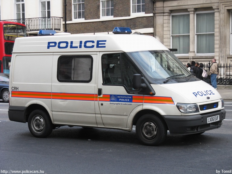 Ford Transit, fotó: Tonsil
Keywords: angol anglia egyesült királyság rendőr rendőrautó rendőrség